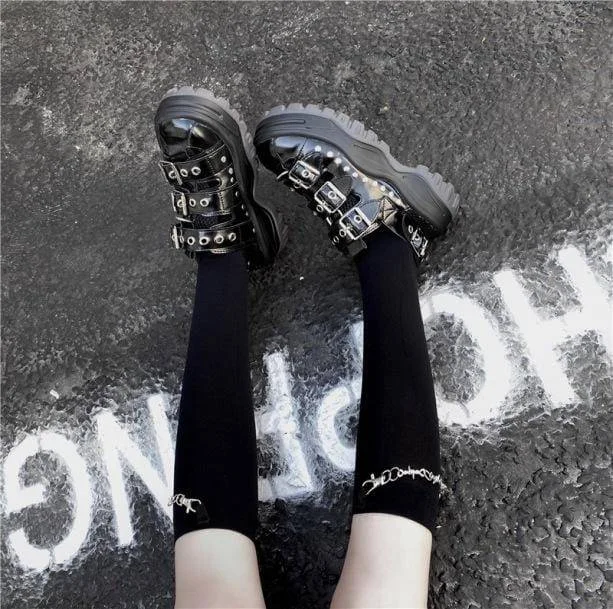 Grunge Thorn Socks — view 1