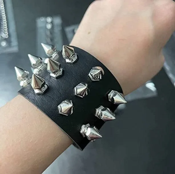 Grunge Spiky Bracelet — view 1